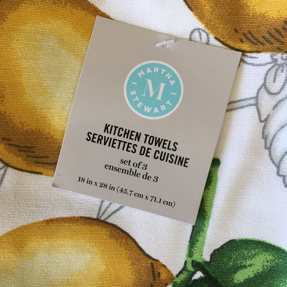NWT Lemon Towels Martha Stewart, Sugar Plum Lemon Paper Plates, Citrus Soap. - Picture 7 of 11